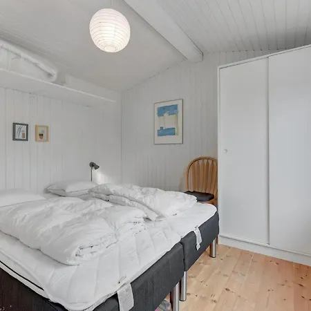 Σπίτι διακοπών In With 2 Bedrooms And Wifi *
